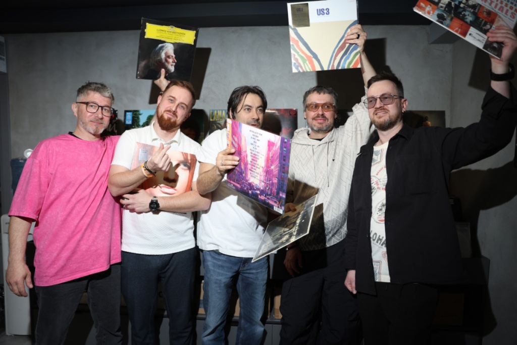 07 Vinyl Academy Novosib.jpg