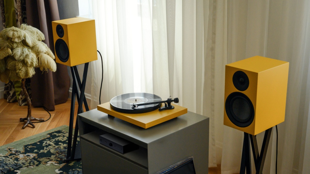 02 Pro-Ject Colourful Audio System E new color.jpg 02 Pro-Ject Colourful Audio System E new color.jpg