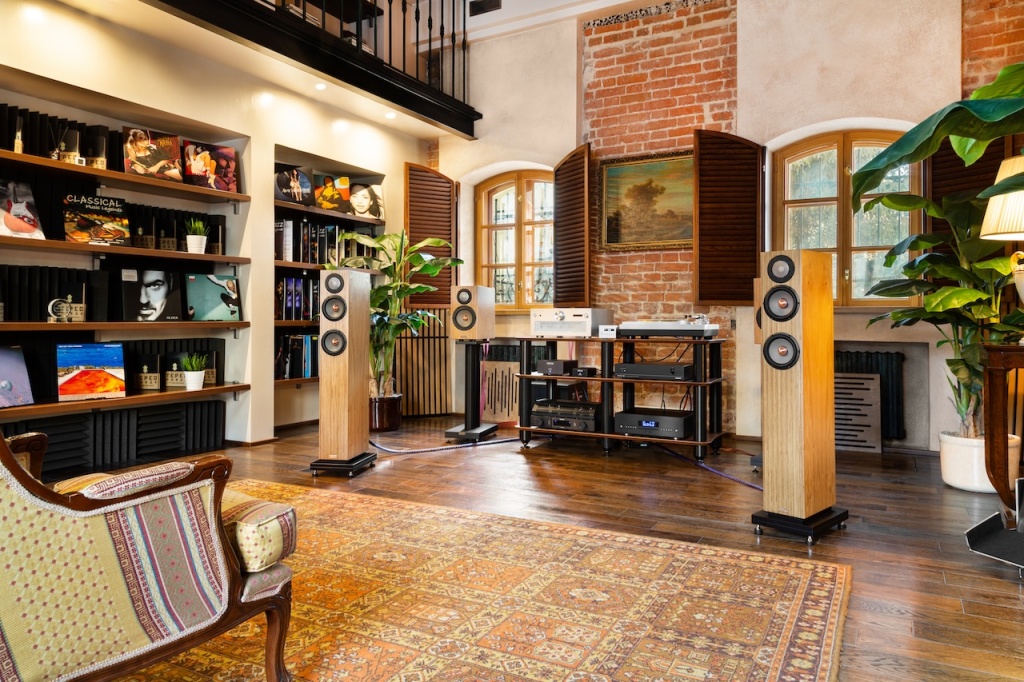 07 Vinyl Academy PRO Online 2025.jpg