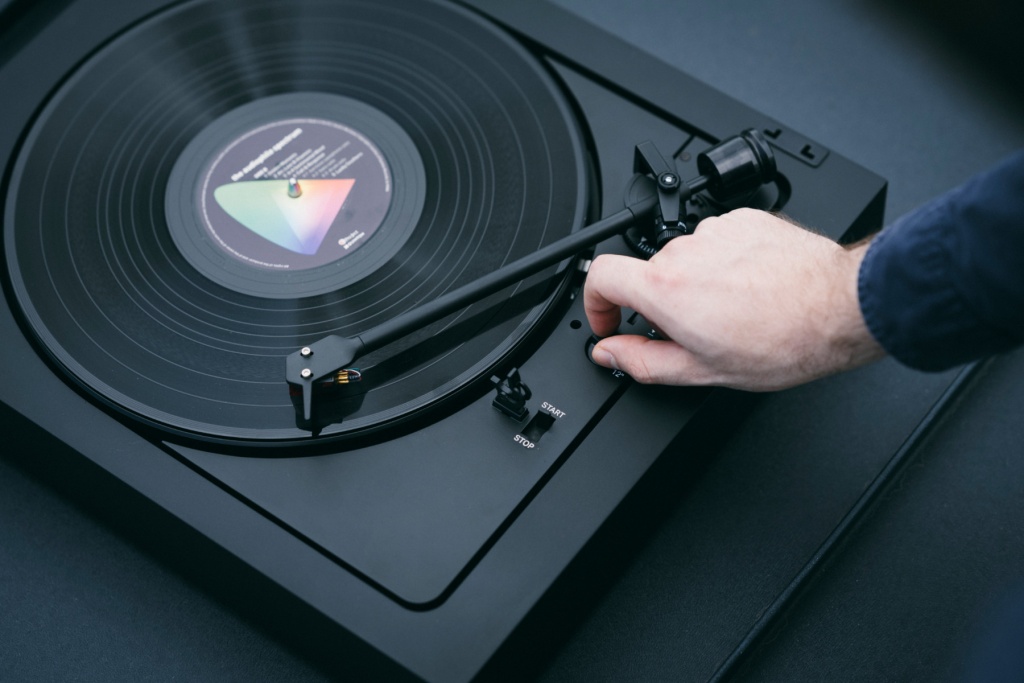 02 Pro-Ject A2 Mint.jpg