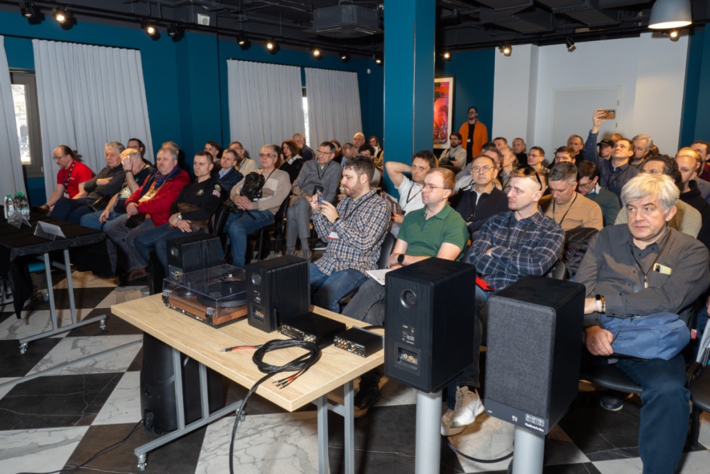 02 Vinyl Academy Hi-Fi Show 2026 SPB.jpg