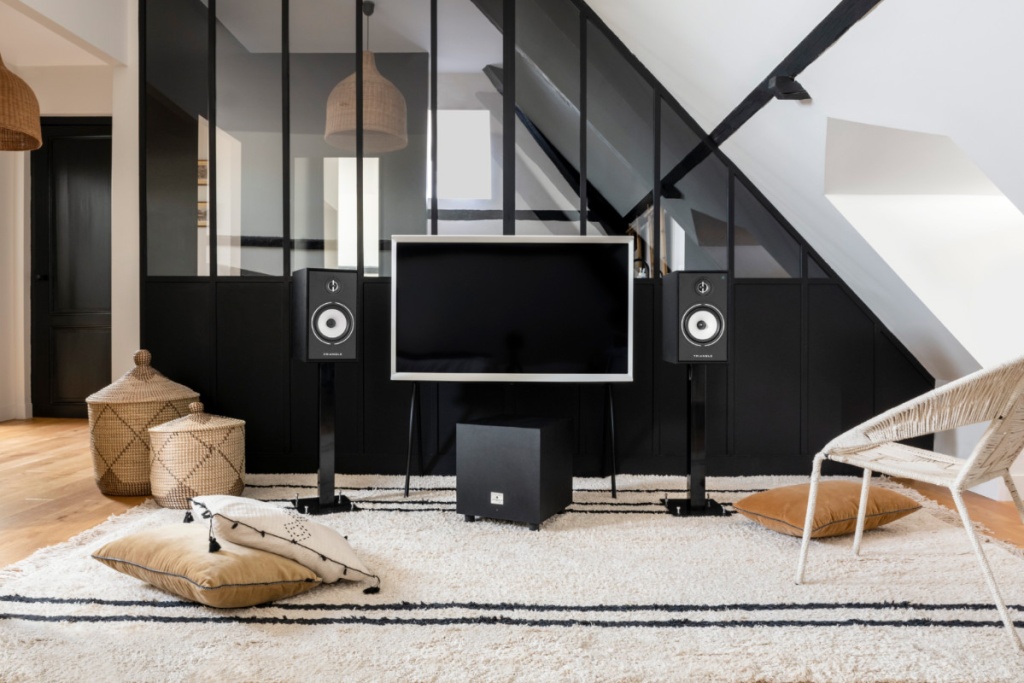 02 Triangle Borea BR03 Connect.jpg 02 Triangle Borea BR03 Connect.jpg