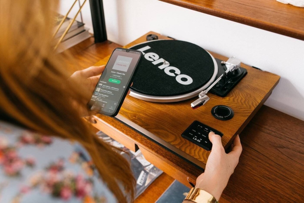 02 Идеальный средний класс - T2 Super Phono.jpg
