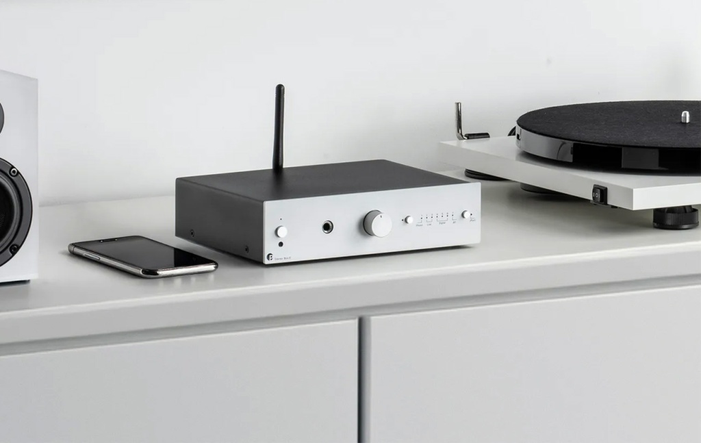 04 Pro-Ject Colourful Audio System E new color.jpg 04 Pro-Ject Colourful Audio System E new color.jpg