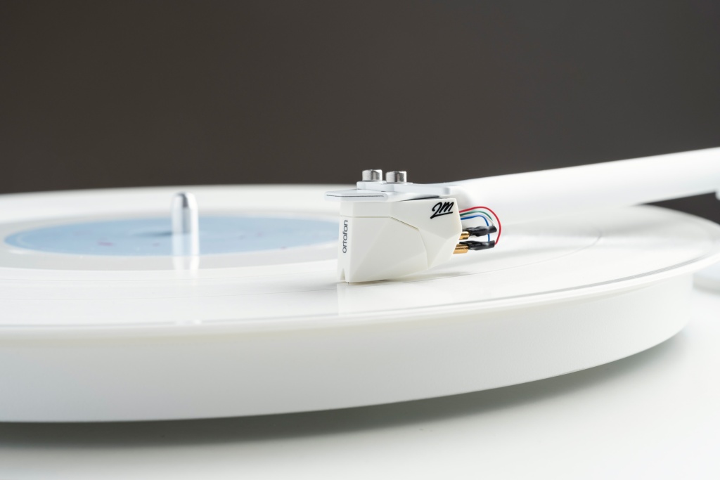 03 Pro-Ject T1 White Edition в России.jpg
