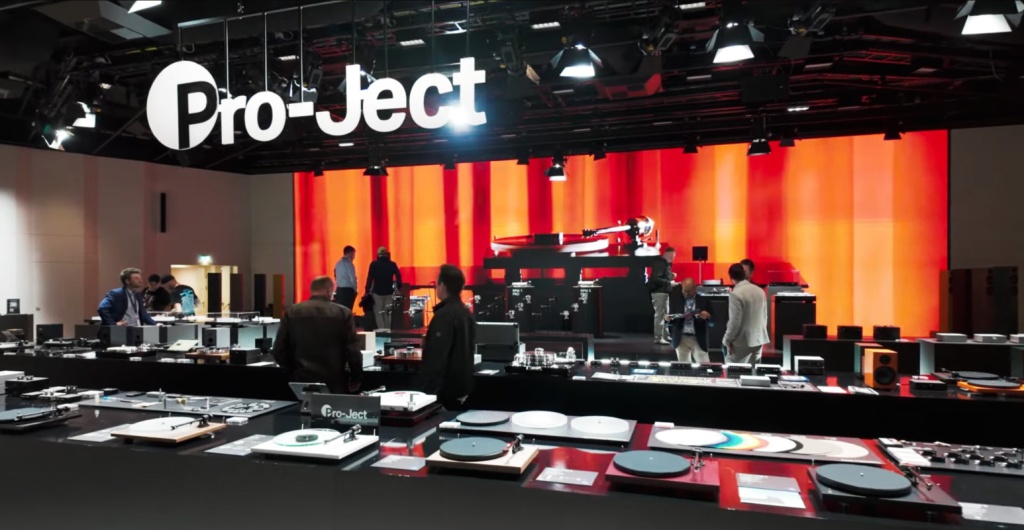 01 Евгений Шведов о Pro-Ject в Вене (main).jpg 01 Евгений Шведов о Pro-Ject в Вене (main).jpg