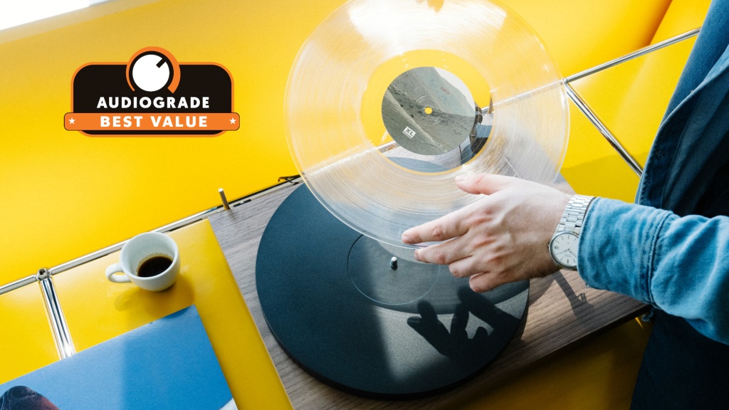 01 Pro-Ject Debut EVO 2 Audiograde (main).jpg