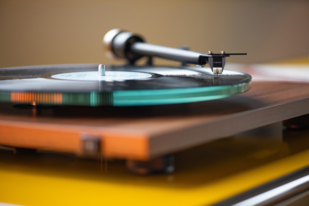03 Pro-Ject T2 (Rainier).jpg