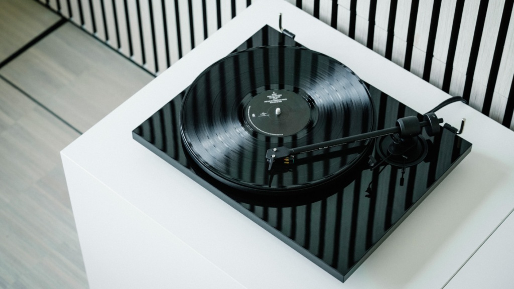 01 Pro-Ject E1.2 Phono в России.jpg