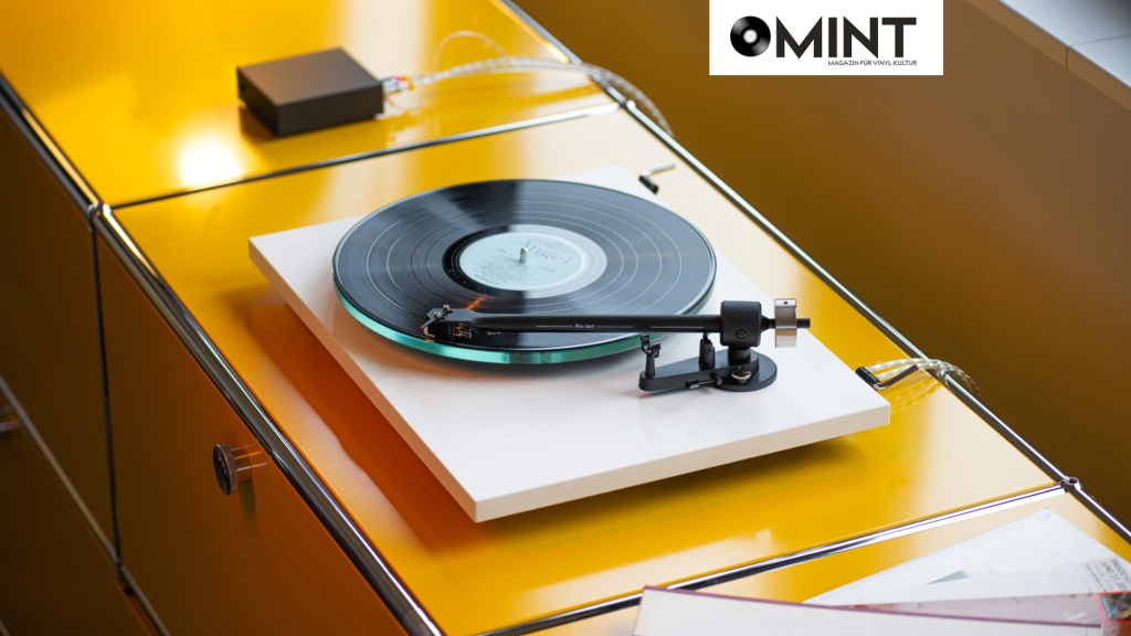 01 Pro-Ject T2 Super Phono MINT.jpg