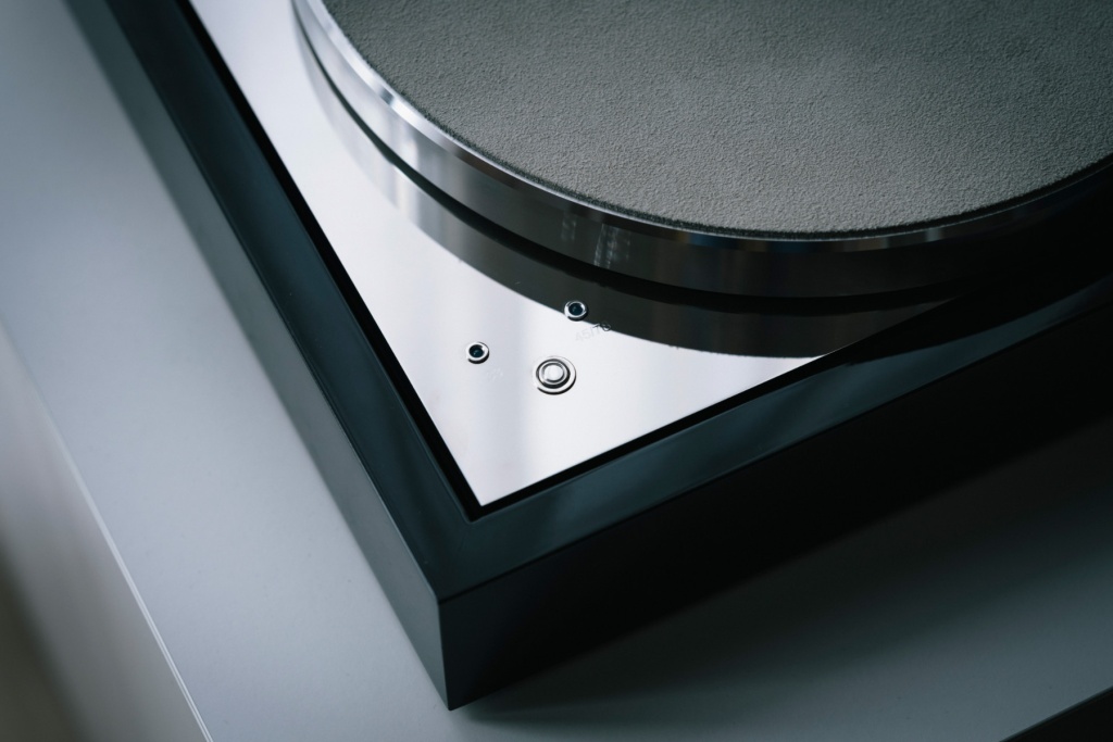 03 Pro-Ject The Classic Reference в России.jpg 03 Pro-Ject The Classic Reference в России.jpg